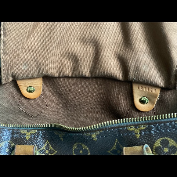 Louis Vuitton Speedy 30 Monogram - Picture 6 of 16